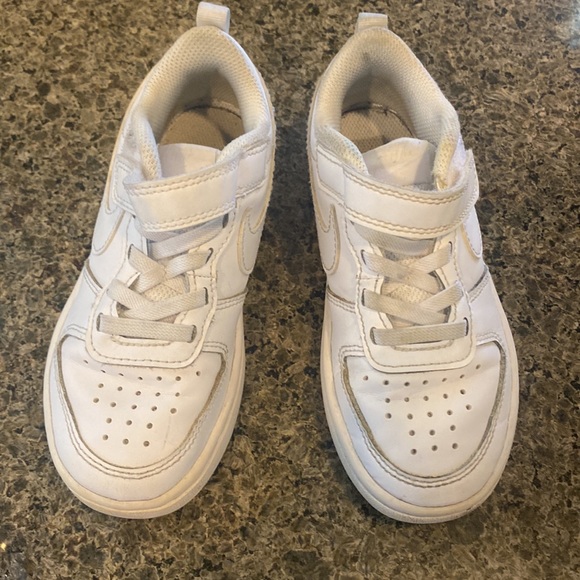 Nike kids sneakers - Picture 2 of 6